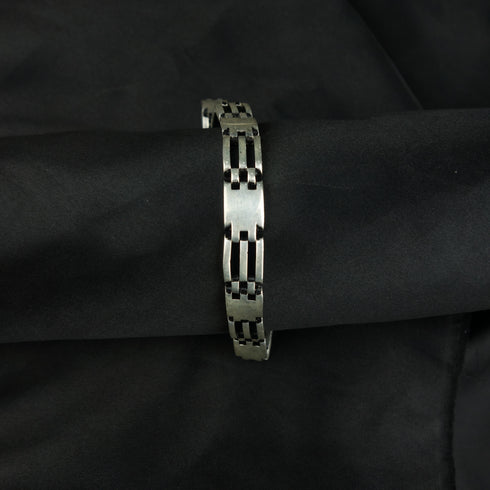 Modern Silver Chain Bracelet For Men-DS 179