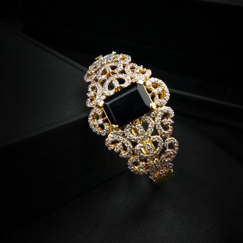 Gleaming Silver Bracelet-DS 08