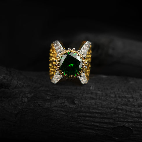 Silver ring with green jewel-DS 72