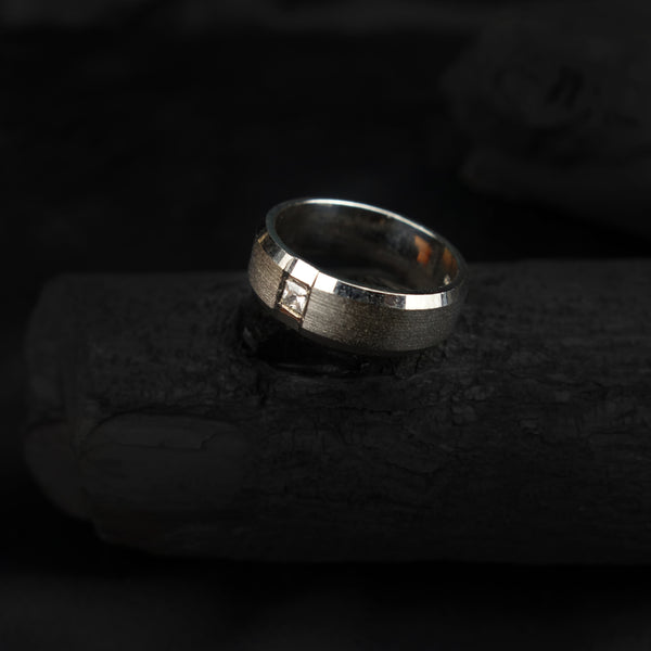 pure silver diamond embeded ring-DS 77